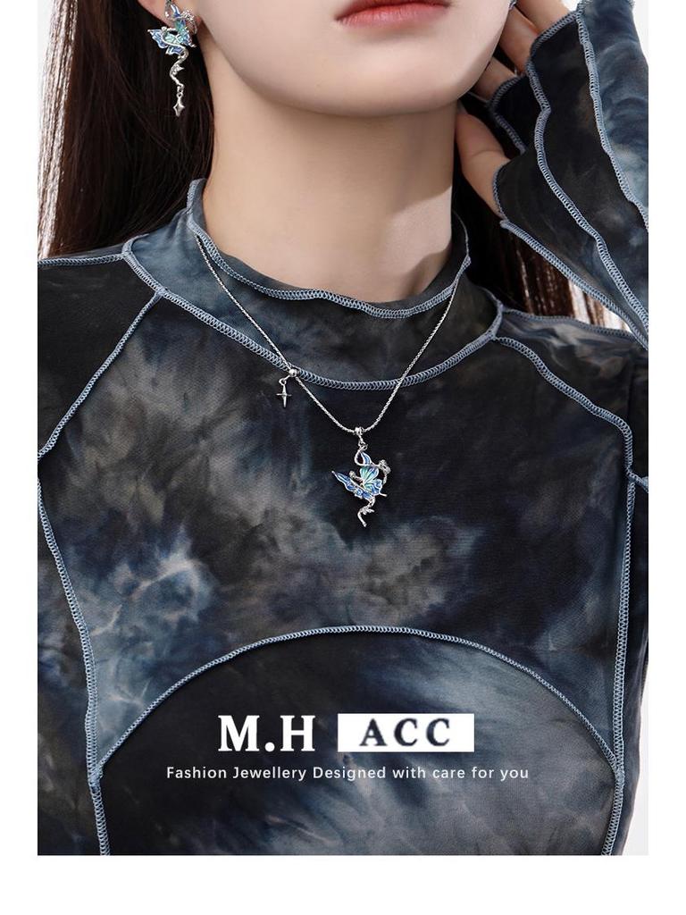 Ожерелье с бабочкой и змеей: Роскошная осенне-зимняя цепочка для свитера с элегантной подвеской