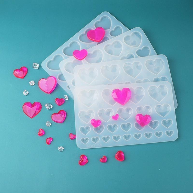 Diamonds Love Crystal Glue Drop Mold Heart Curtain Jewelry Keys Chain Cuestion Decorations Silicone Form for Crafts