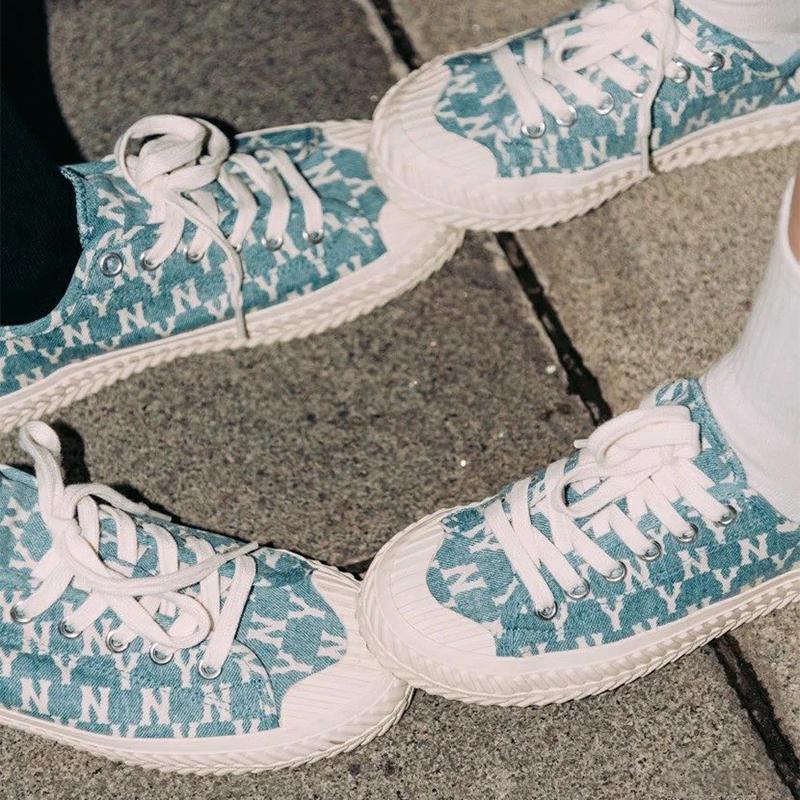 MLB Playball Vintage Floral Thick Sole Washed Denim Non-Slip Durable Low-Top Canvas Shoes Unisex sneakers Blue White 32SHPM111-50U