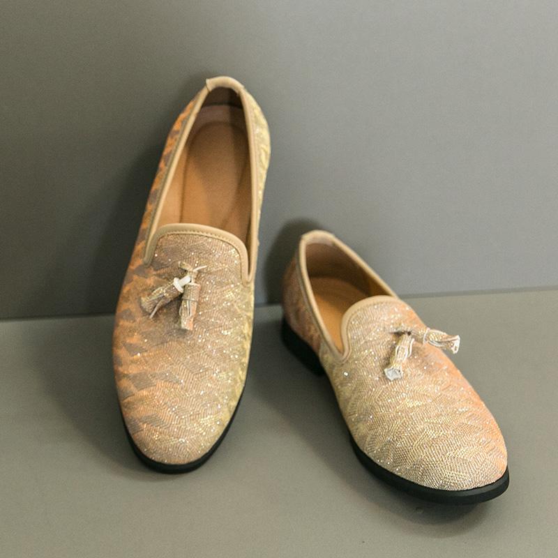 Модные горячо продаваемые мужские лоферы на плоской подошве Европа Америка Роскошные золотые туфли для банкета высокого класса Мужская деловая повседневная обувь