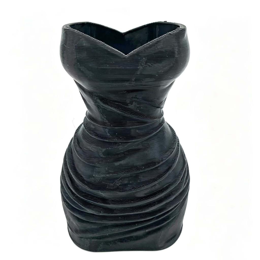 3D Printed Dress Shaped Pen Holder Stereo Textured Decorative Stationery Organizer Makeup Brush Storage Stand For Desk Decor