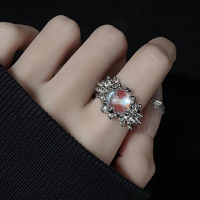 Лунный камень Французская мода Изысканный драгоценный камень Открытое кольцо Нишевый дизайн Личность Высокое чувство Ретро