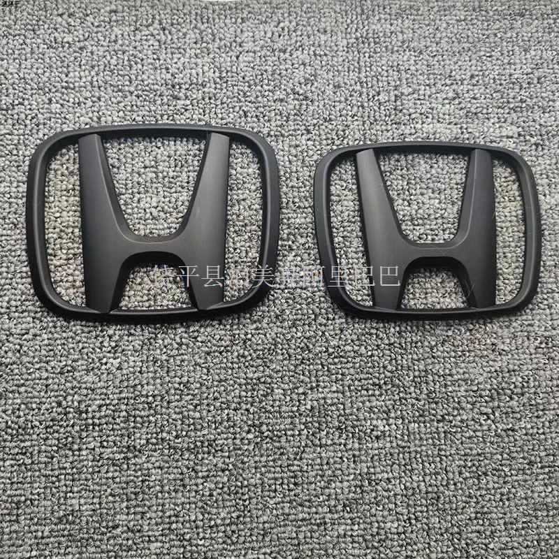 Эмблема '1.8 i-VTEC' на боковое крыло Civic 8-го/9-го поколения, матово-черная