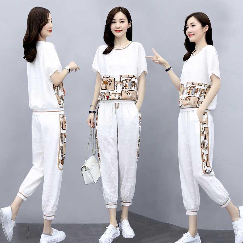 Chic Summer 2022 Women's Slimming Jogger Set - Stylish Age-Reducing Two-Piece Casual Outfit