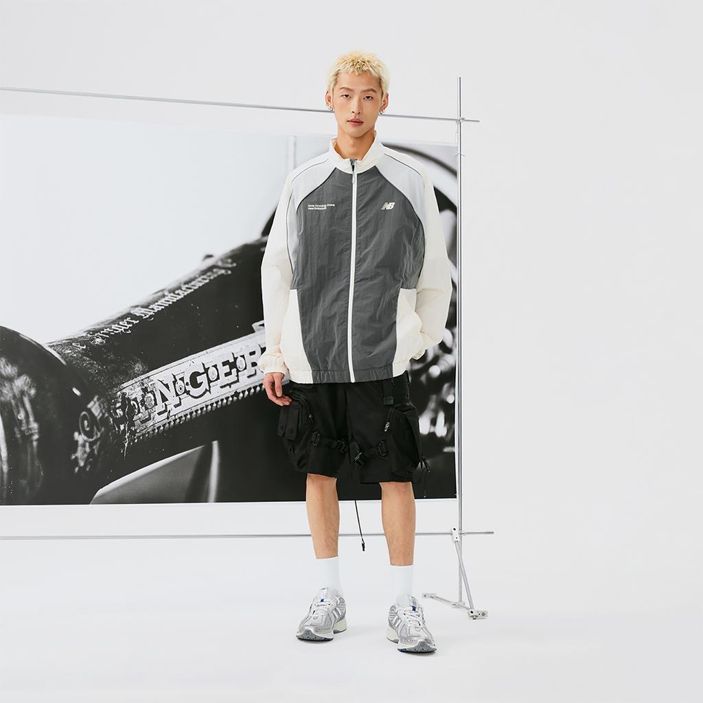 New Balance Куртки Унисекс Серый Стойка Умеренный Другое NAE24011-DKG