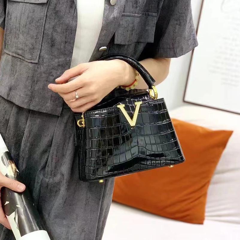 2025 Spring Fashion Women's Ostrich Pattern Crossbody and Shoulder Handbag