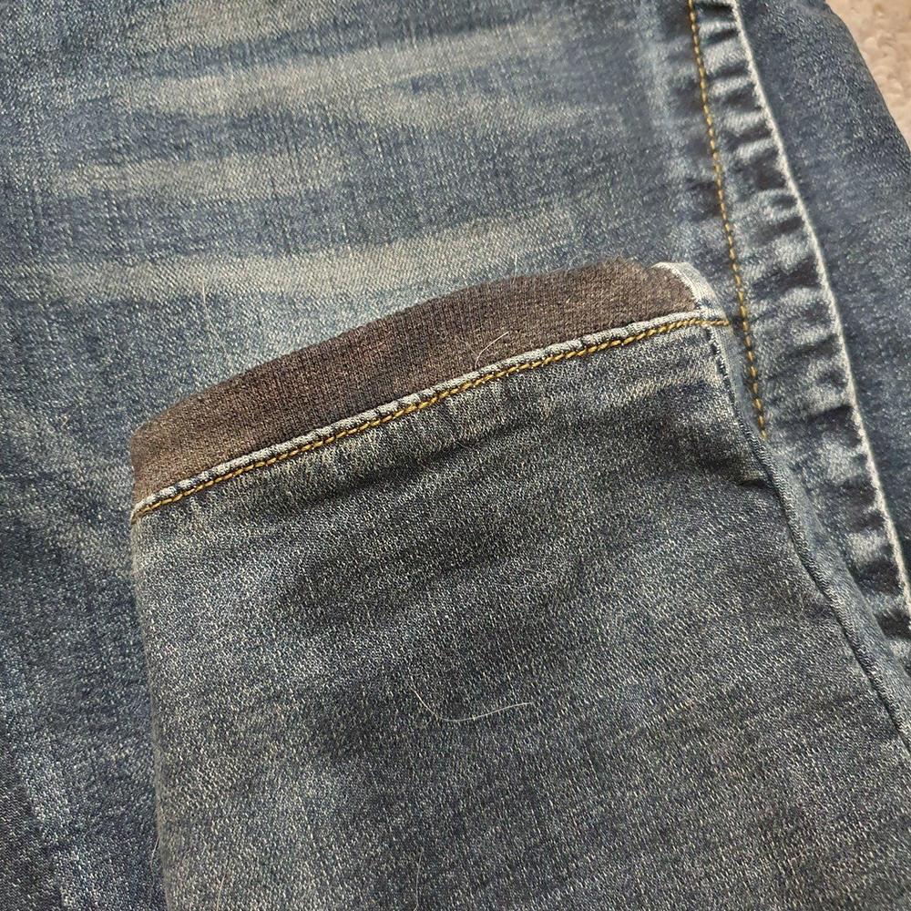 Женские джинсы фасона "бойфренд"