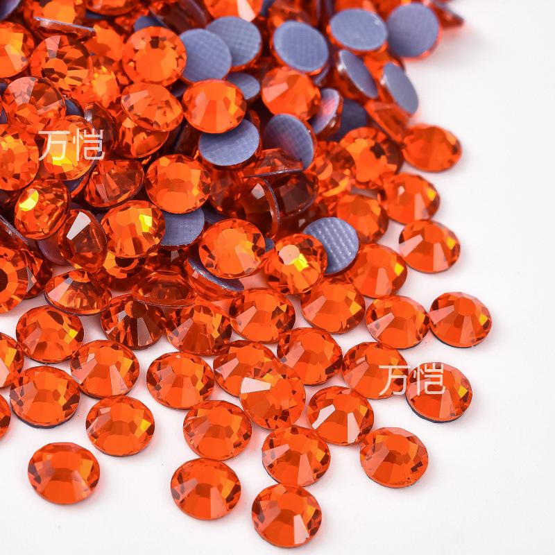 Китай Красный Стекло Горячий Алмаз, Термоплавкий Клей Стразы Diy Одежда Кристалл Ювелирные Изделия Декоративные Красота Креативные Аксессуары