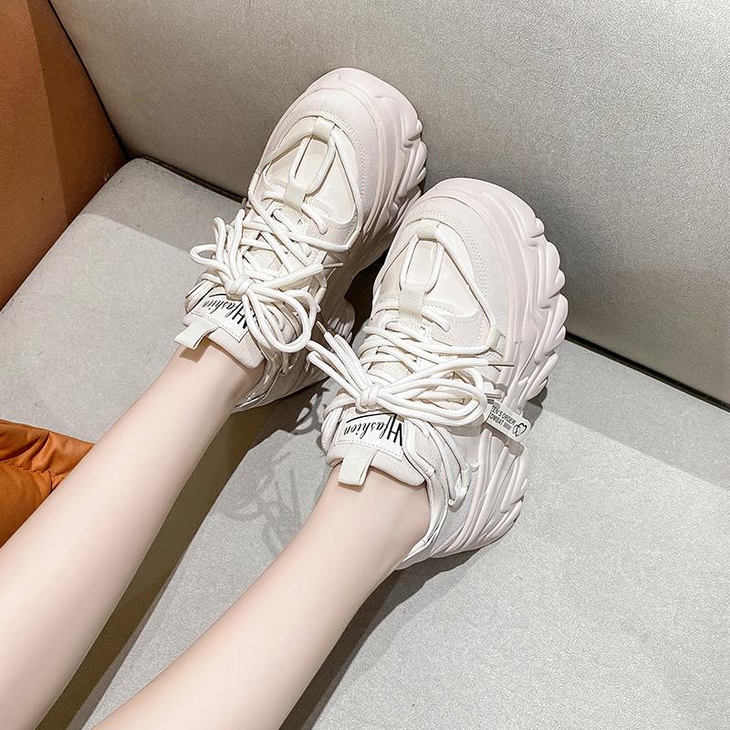 Модная осенняя дышащая обувь на толстой подошве, повседневные кроссовки из кожи на высокой платформе 8 см для женщин, спортивные кроссовки в стиле «папа», весна 2025