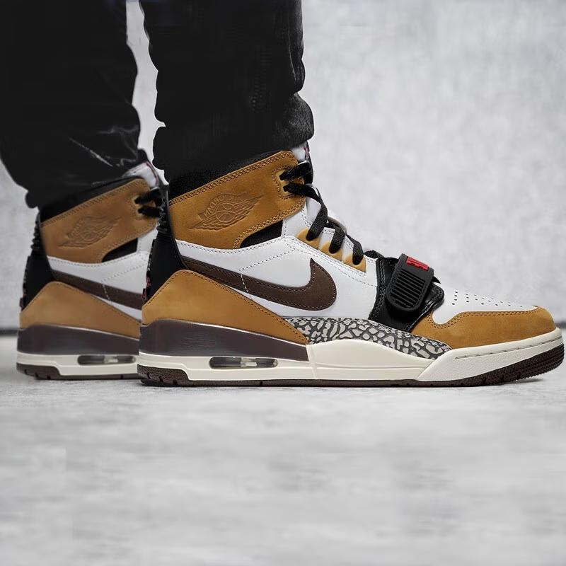 Air Jordan Legacy 312 Grade School 'Rookie of the Year' (Unisex) White / Baroque Brown-White Kids' Basketball Shoes AT4040 102