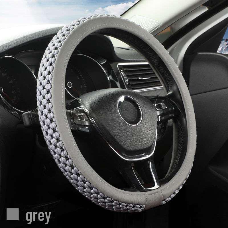 Универсальный чехол на руль автомобиля из искусственного шелка для всех четырех сезонов, впитывающий пот и удобный.