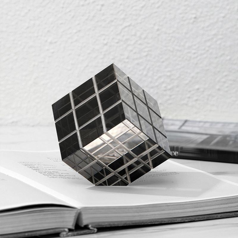 Light Luxury Soft Decorations, Three-dimensional Rubik's Cube Glass Decorations, Living Room, Study, Office Desktop Decorations, Creative Bookends