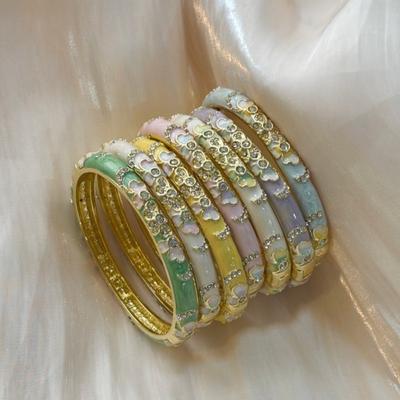 Enamel Rhinestone Flower Bangle Traditional Women's Hand Bracelet Vintage Cloisonne Bangle Ladies