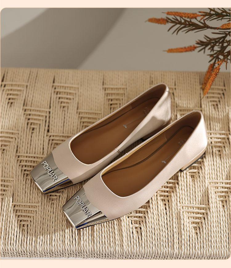 Shallow mouth single shoe women 2026 spring and autumn high-end metal square toe fashion shoes versatile and comfortable low heel commuting shoes
