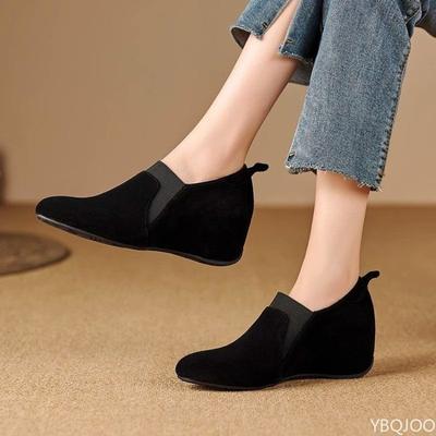 Модные винтажные новые матовые женские туфли-лодочки с глубоким вырезом и круглым носком, весна-осень, скошенный каблук, универсальные лоферы на платформе