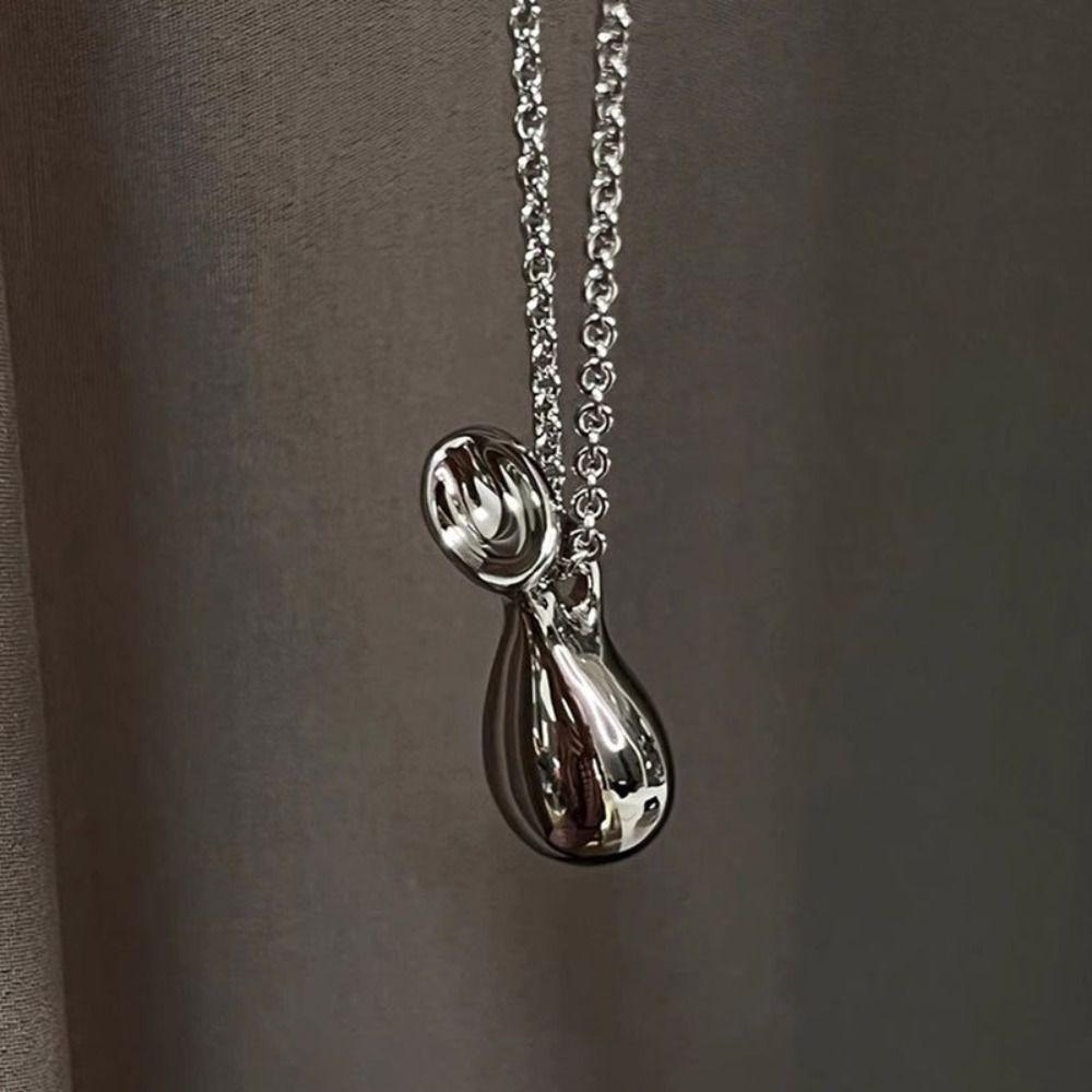 With Water Bottle Pendant Sweater Chain Necklace Women Choker for Fashion Enthusiasts