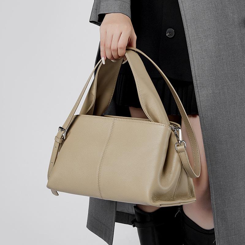 Women's Retro Classic Leather Shoulder Top Layer Leather Small Fashion Trend Women's Bag