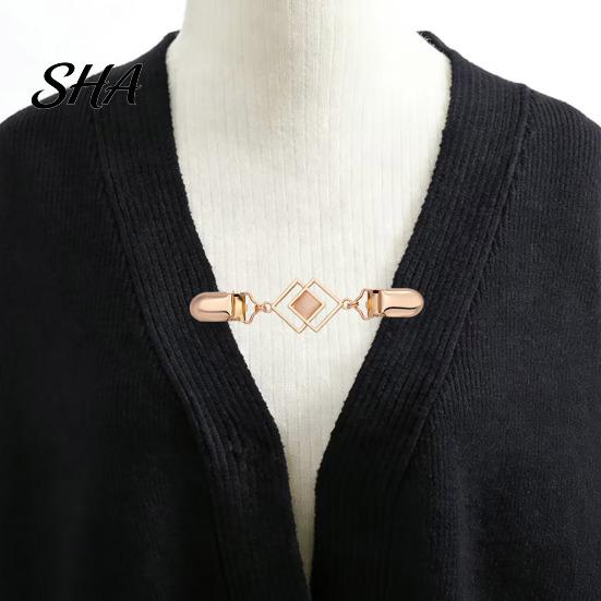 Cardigans Sweater Clips Geometric Rhombus Cardigan Clip, Retro Clothing Clip with Faux Cats Eye Stone, Cincher for Dress Shawl Pants Decorative