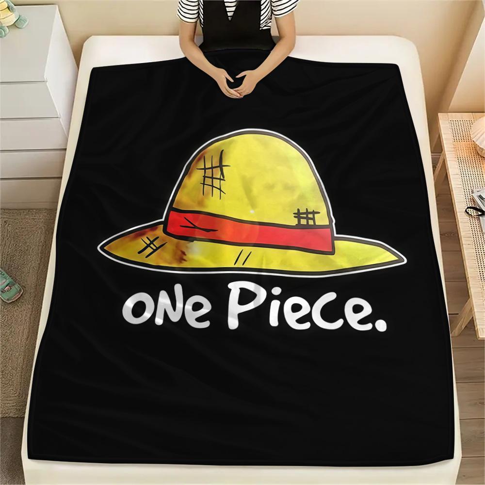 1PC One Piece Straw Hat Pirates Patterned Flannel Blanket Suitable For All Seasons For Home Decor Warmth And Comfort Gifts Holiday Present