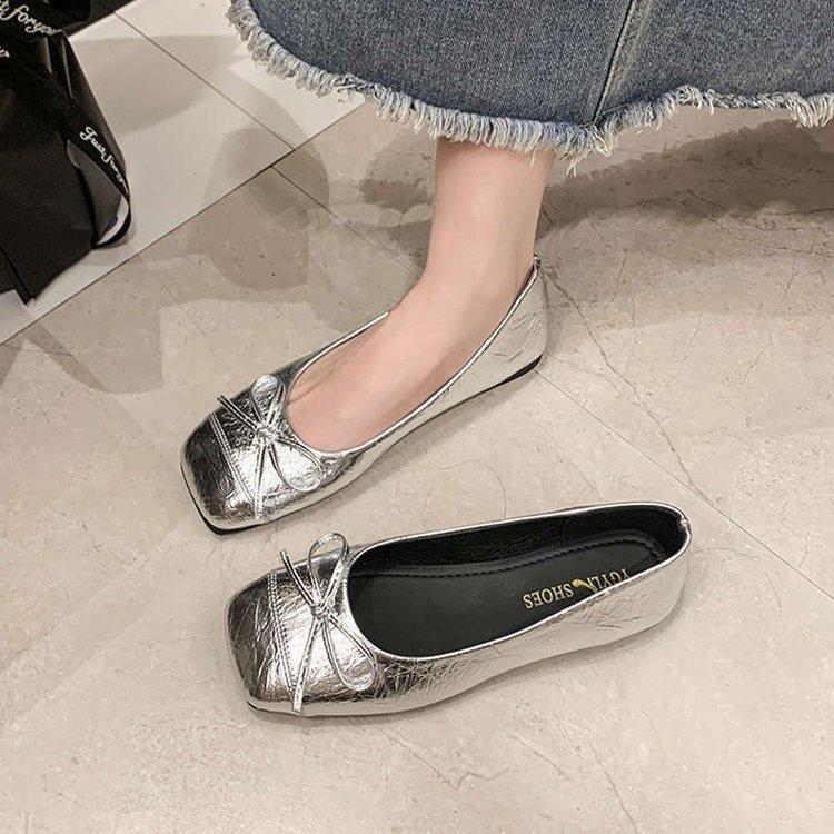Французский нежный ветер одинарная обувь женская обувь весна 2025 новая квадратный носок неглубокий вырез бант удобные универсальные туфли-бини