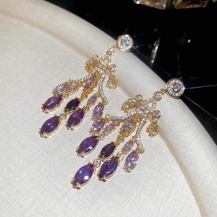 Французский придворный стиль Серьги-пусеты с прямоугольным цирконом на серебряных иглах Изысканные легкие роскошные высококлассные серьги Преувеличенные серьги Женщины