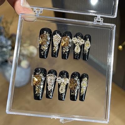 Посох королевы — это богатый и богатый человек с высококлассным призраком отца, роскошные циркониевые доспехи тяжелой промышленности, носимые вручную