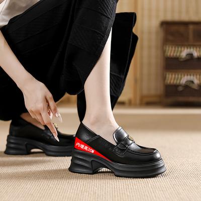 Женские осенние новые туфли на толстой подошве и толстом каблуке, с внутренней высотой, увеличенной на 8,5 см, женские одинарные туфли из черной маленькой кожи