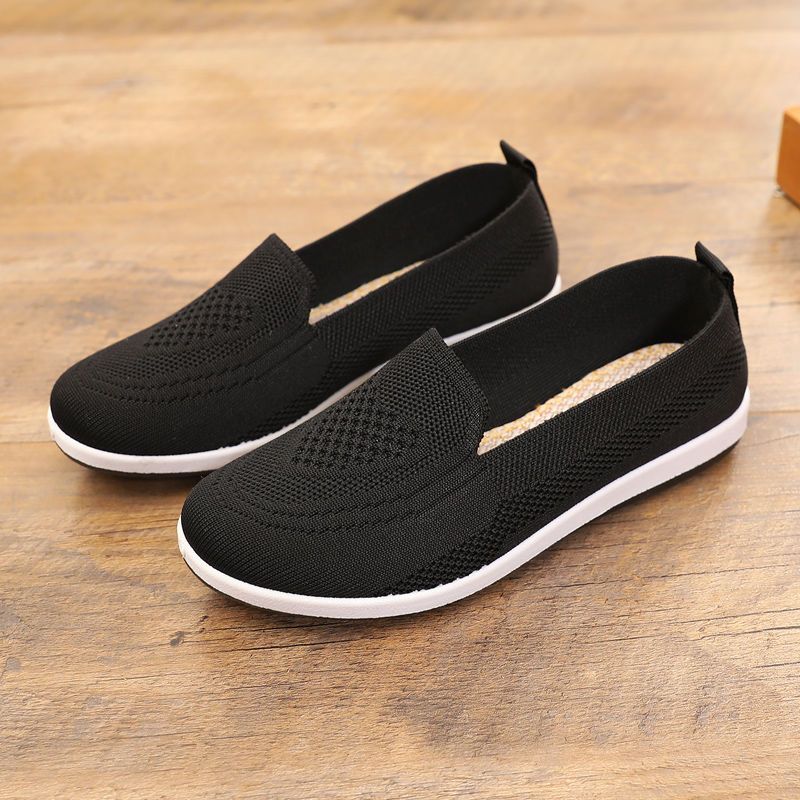 Туфли из старой пекинской ткани. Женские летние туфли с дышащей сеткой. Нескользящая спортивная обувь для женщин среднего и пожилого возраста. Летающая тканая прогулочная обувь.