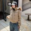 Зимняя новинка 2025 года, хлопковая одежда с капюшоном, хлопковая одежда тонкая и оригинальная, простая, большой меховой воротник, короткое пальто для женщин