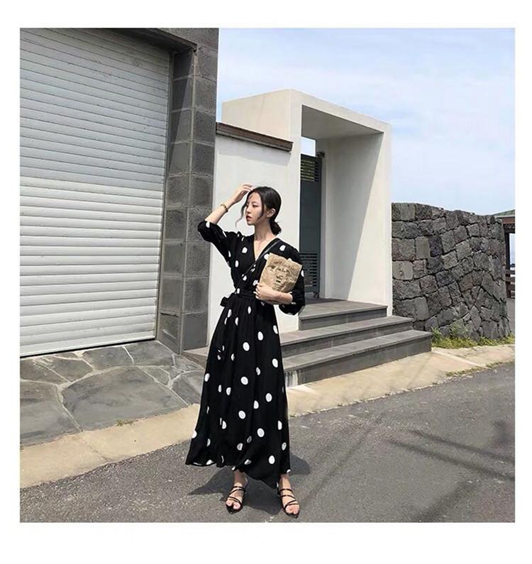 2026 Summer V-Neck French Retro Temperament Dress