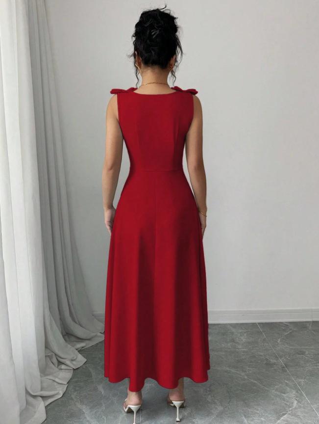 Синее платье-миди без рукавов с бантом и пуговицами на талии, весна/лето 2025