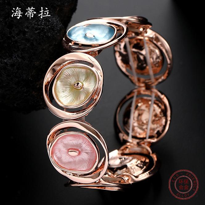 Цветной браслет-кольцо с полым цветком, маленький свежий женский летний цветочный эластичный браслет