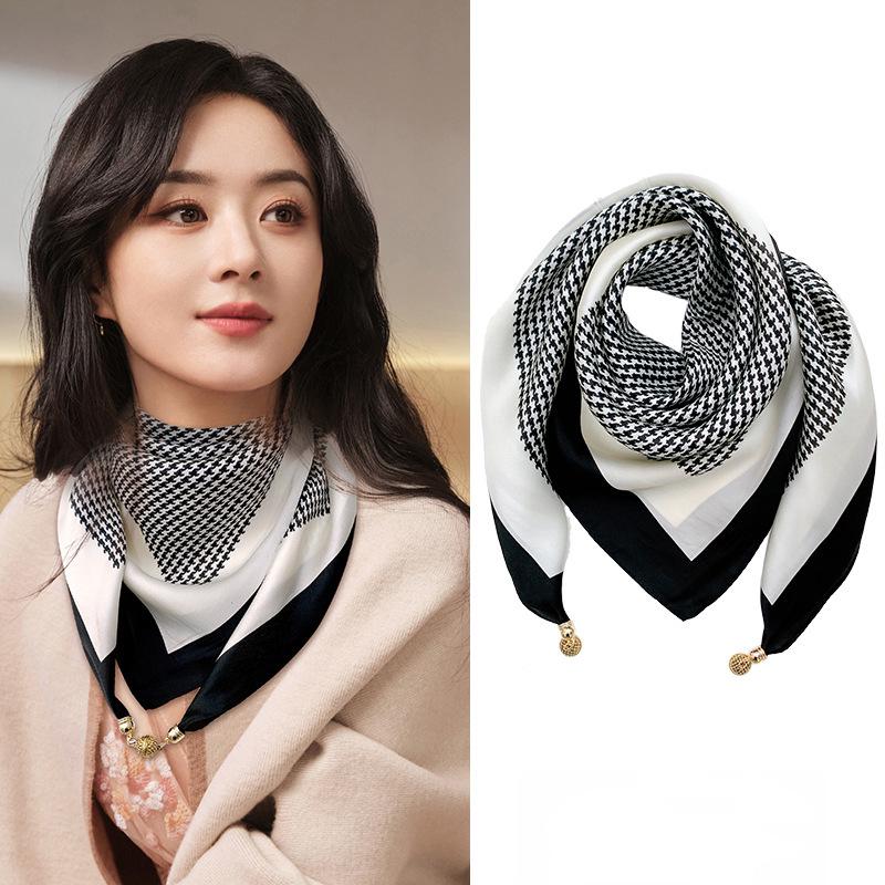 Magnetic Buckle Silk Neck Scarf: Triangle Design for Women, 70x70cm, Lightweight Spring/Summer/Autumn Accessory