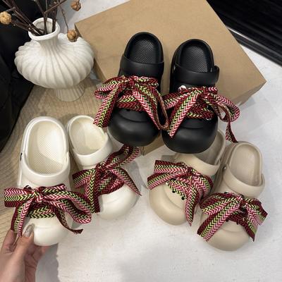 Модные нескользящие и универсальные шлепанцы на платформе, с простыми и дышащими ремешками, обувь с отверстиями, для улицы, на толстой подошве, 2025 лето и