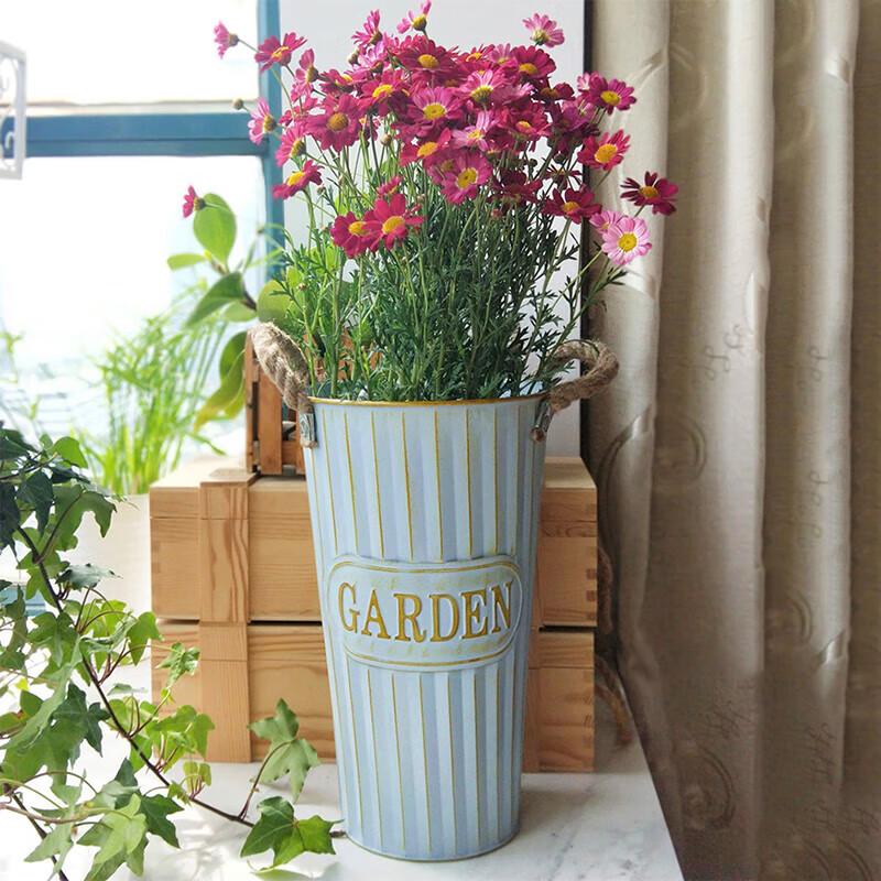 Vintage Look Plastic Flower Vase