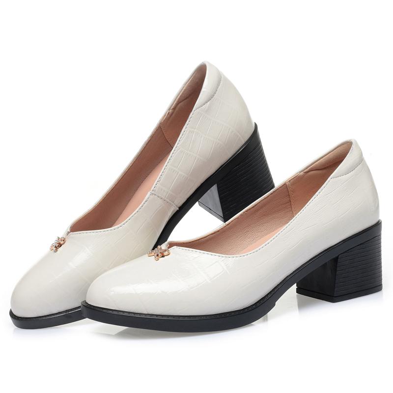 Модная женская обувь AIYUQI на среднем каблуке 2024 весна новая формальная обувь женская обувь из натуральной кожи большой размер 41 42 43 женская рабочая обувь
