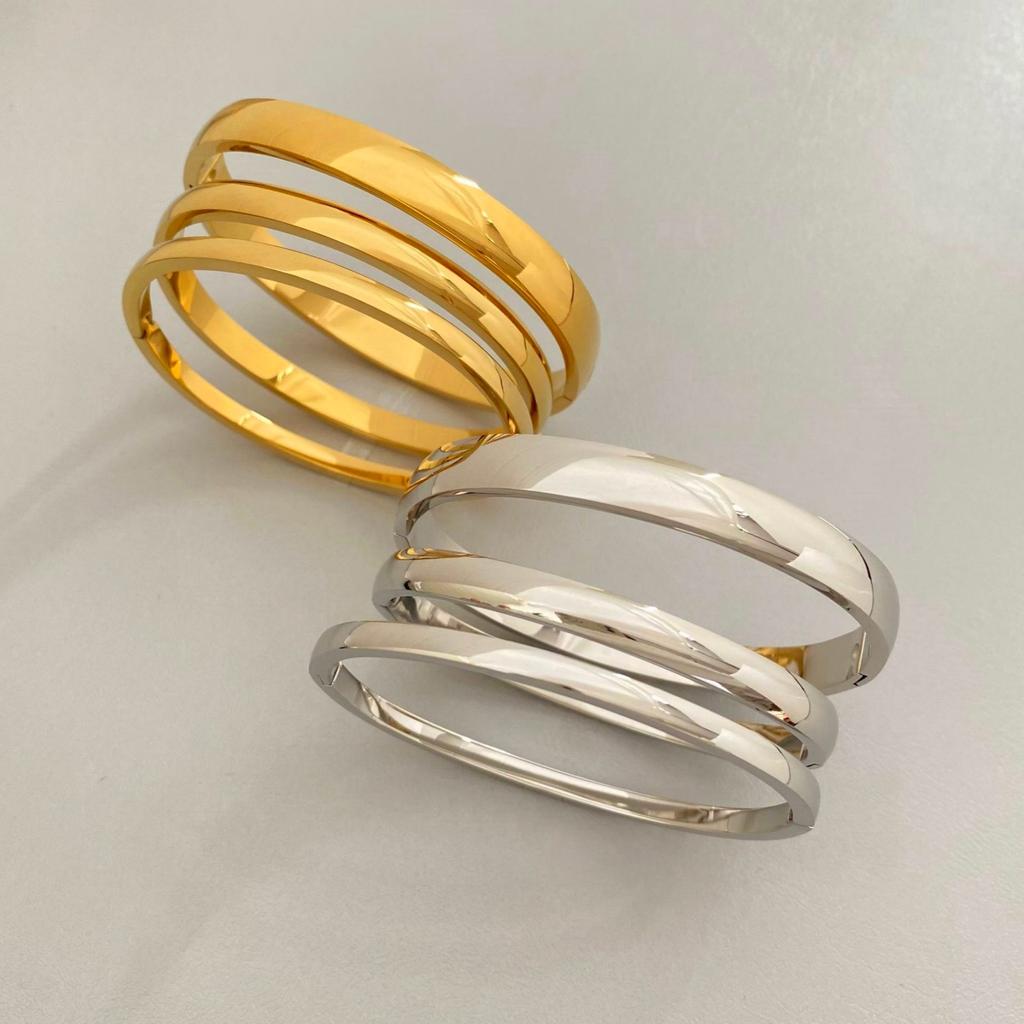 Htpwe Stainless Steel Glossy Solid Buckle Bracelet For Women 18k Gold Couple Holiday Gift Bracelet Party Daily Zircon