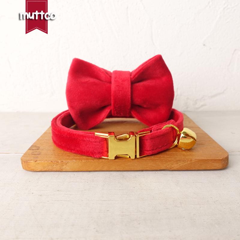 MUTTCO Красный Толстый Плюшевый Ошейник для Кошки с Золотой Пряжкой - UCC-107B