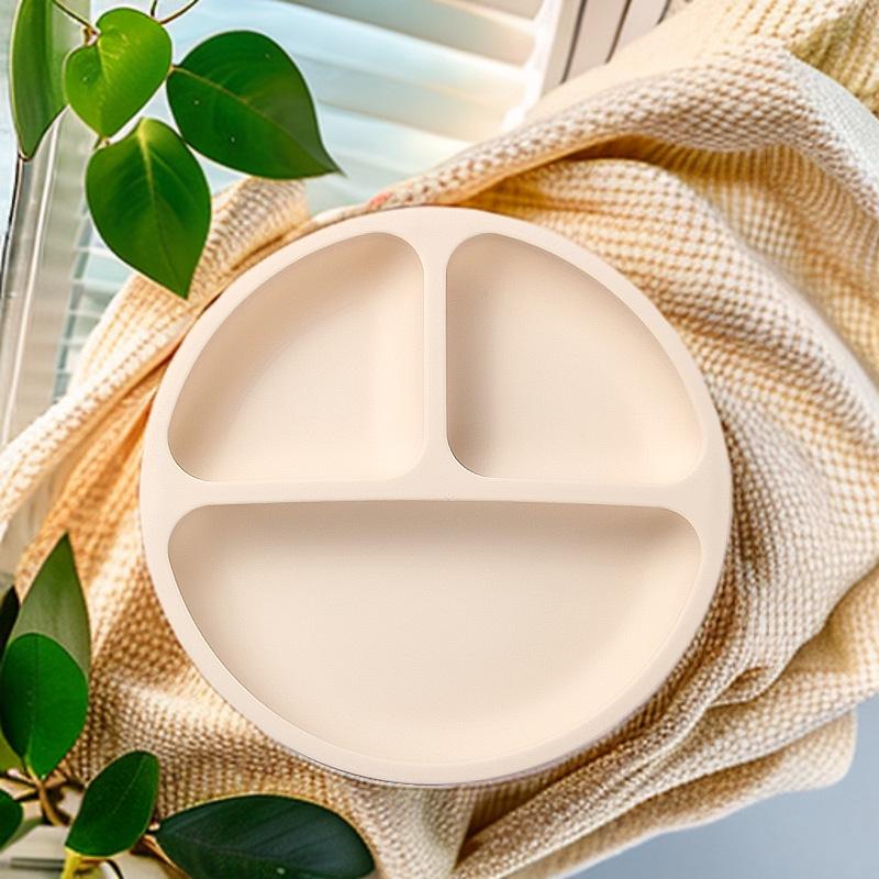 Силиконовая тарелка на присоске с улыбающимся лицом для малышей - Разделенная, Непроливающаяся посуда для кормления и обучения