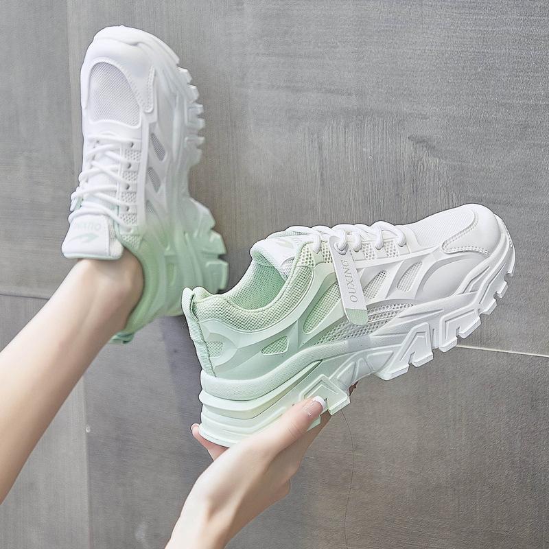 Лето 2025 года, новые женские туфли на одинарной сетчатой платформе для пап, модные универсальные дышащие кроссовки для женщин, увеличивающие рост
