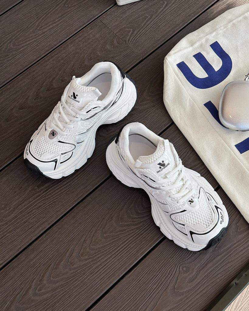 2025 новая кожаная женская обувь ультралегкие кроссовки папы ins супер огонь дышащая сетка универсальная спортивная обувь тонкая повседневная обувь