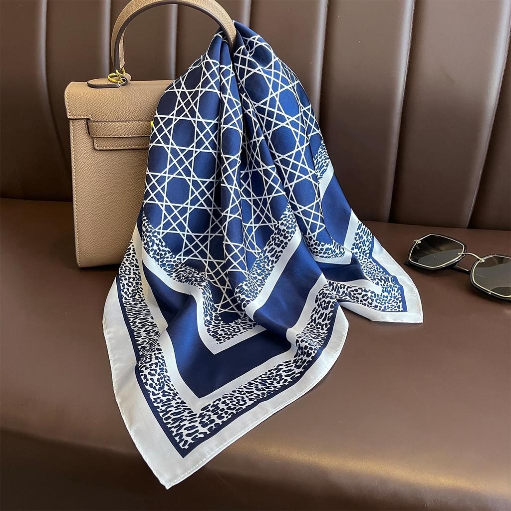 70cm Square Scarf With Imitation Silk Versatile Neck Scarf For Dress Up Your Look , Spring/Summer Women's Soft Stain Bandannas
