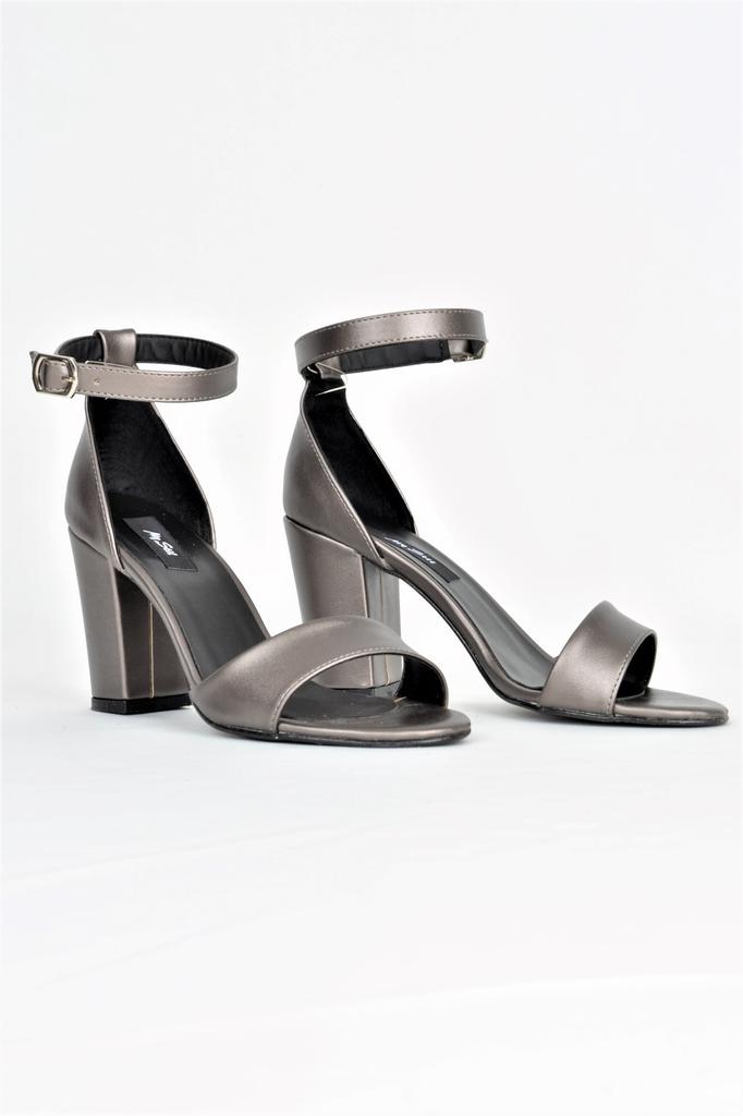 Женские повседневные сандалии Платиновые босоножки на каблуке с одним ремешком 9 см