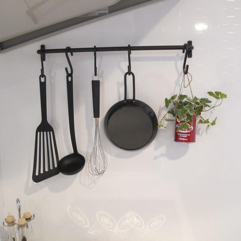 SANEI Iron Bar Antique Style Towel Small Item Rack, Rack, Multi-Purpose, 365mm, Black, W5717-365-D