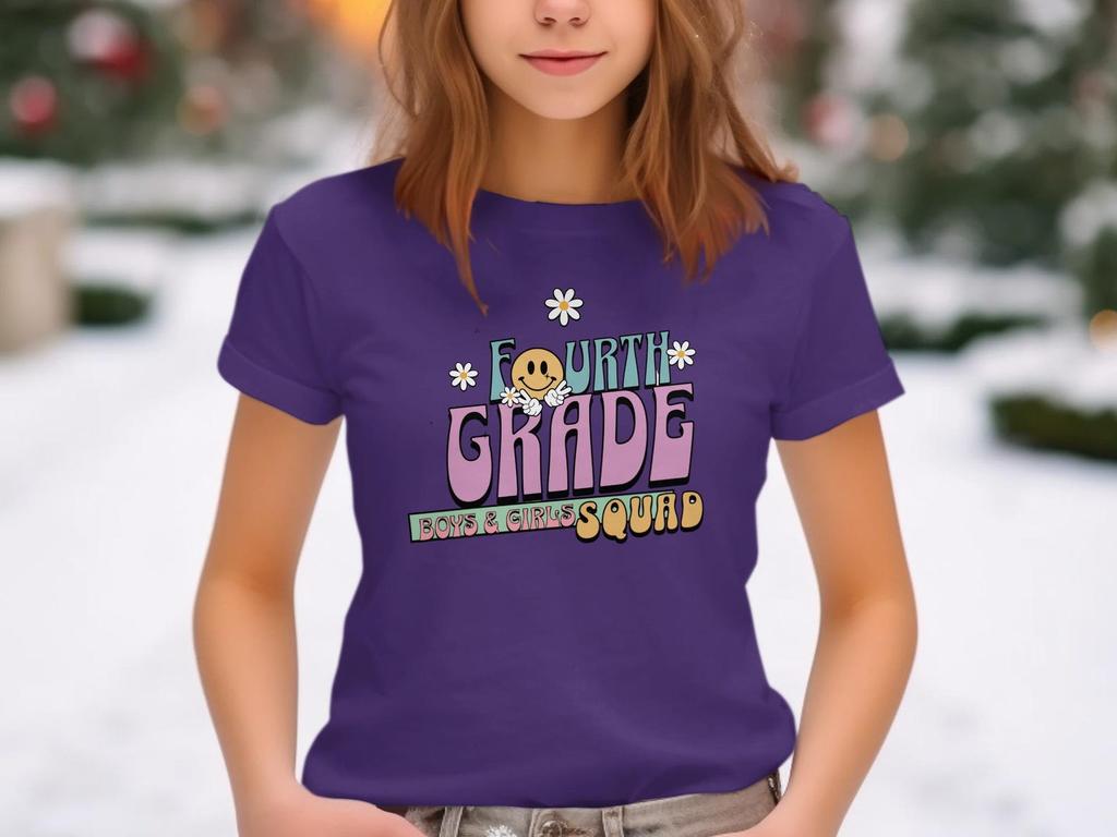 Fourth Grade Boys Girls Squad T-Shirt, Retro Smiley Daisy Back to School Tee