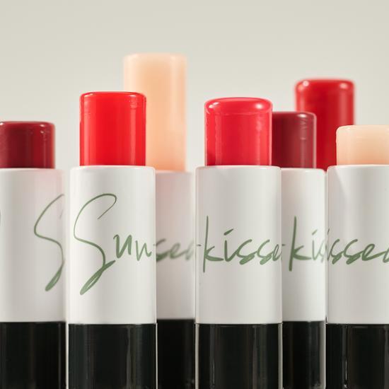 Shy Shy Shy Sun Kissed Plump Lip Balm 4 г, выберите 1 из 5 видов
