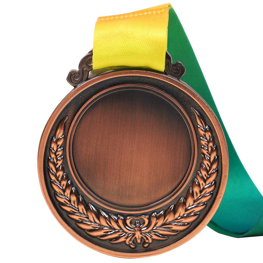 Trophy Cup Winner Trophies Award Metal Gold Football Medals Award Cup Props For Kids Adult Competition Reward Prize Party Favors