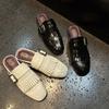 Мода 2025 НОВЫЕ Летние Мюли Женские Сандалии Обувь для Женщин Квадратный Носок Низкий Каблук Женские Тапочки Закрытый Носок Слингбэк Сандалии с Кисточками