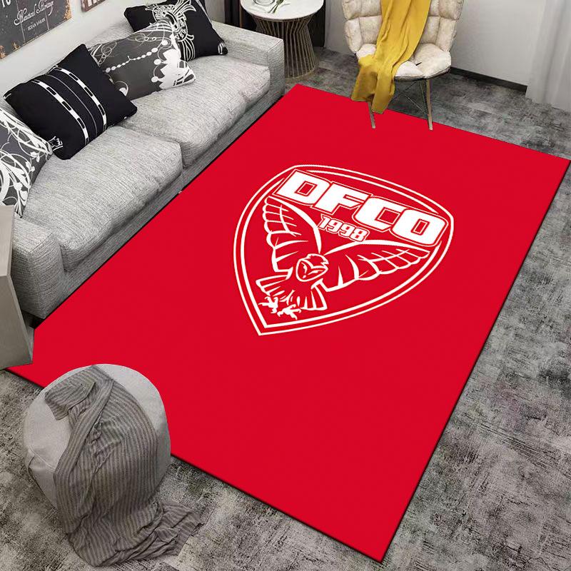 Red Carpet with Owl Emblem suitable as a non-slip mat for the living room or bedroom sofa