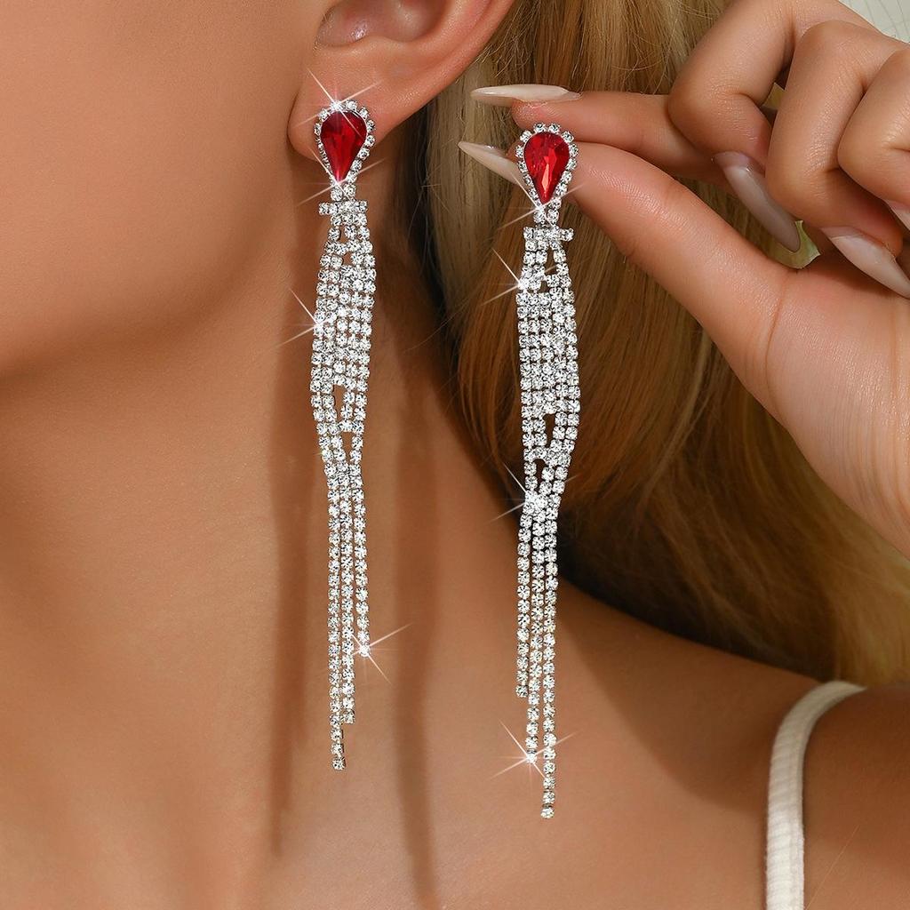 Elegant Rhinestone Drop Earrings with Claw Chain Tassel - Versatile, Light Luxury, and Chic High-End Jewelry.